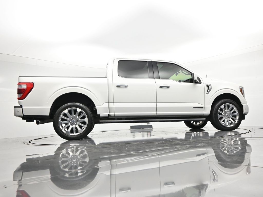 Ford F-150 Vehicle Full-screen Gallery Image 28