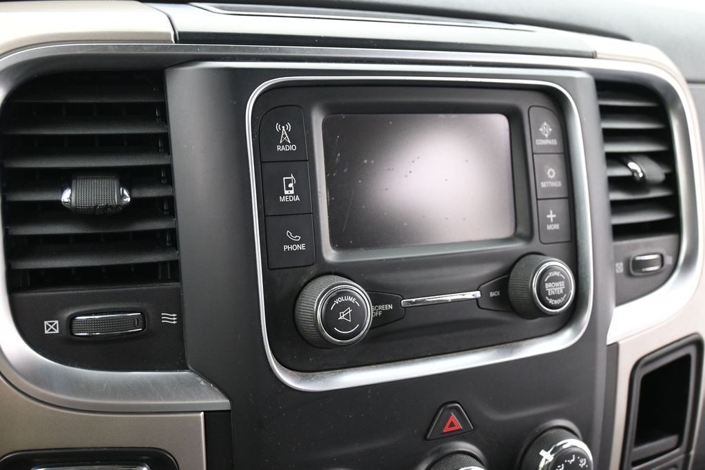 Ram 1500 Vehicle Full-screen Gallery Image 10