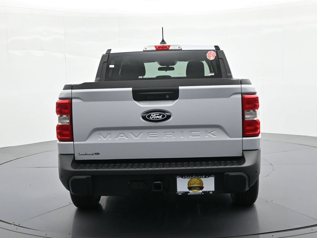 Ford Maverick Vehicle Full-screen Gallery Image 7