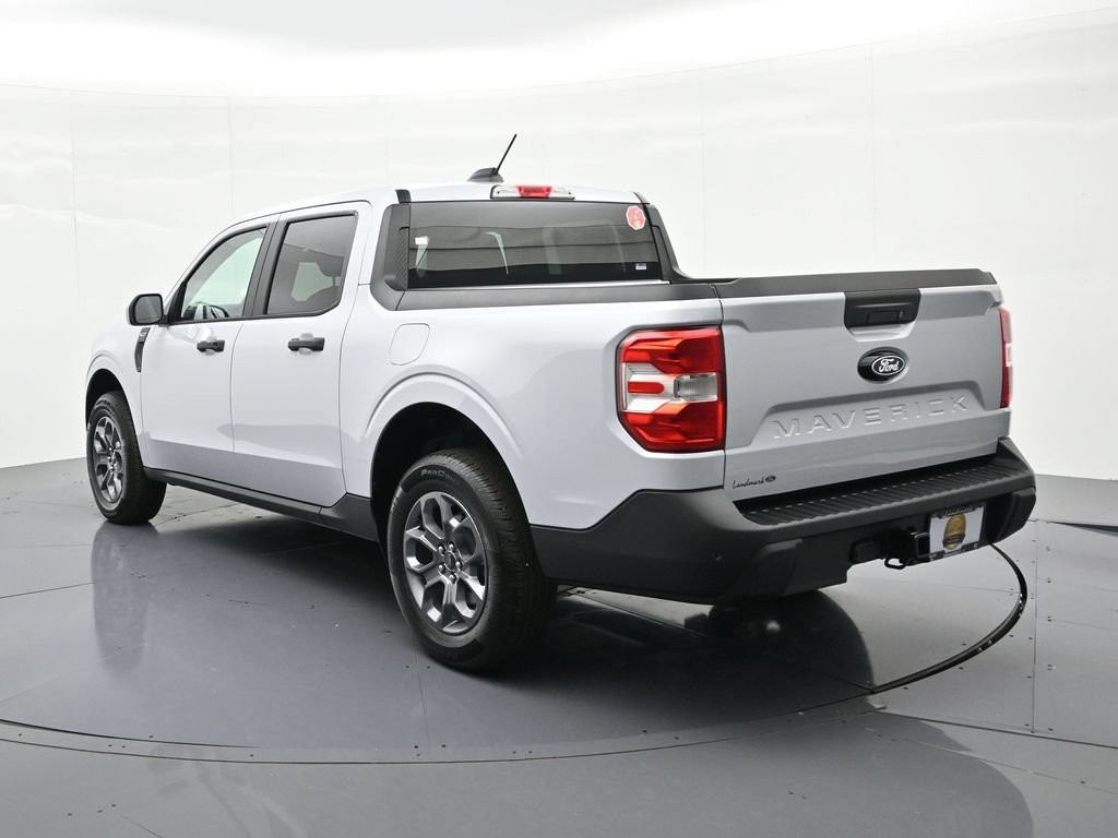 Ford Maverick Vehicle Full-screen Gallery Image 8