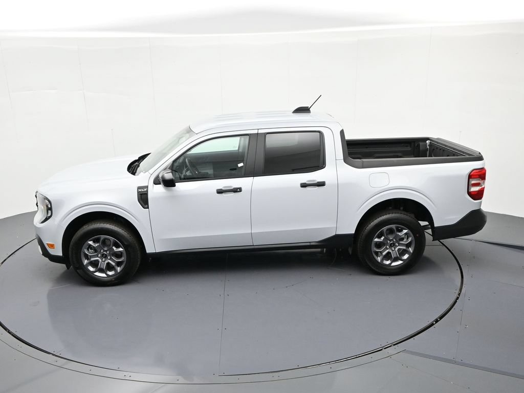 Ford Maverick Vehicle Full-screen Gallery Image 18