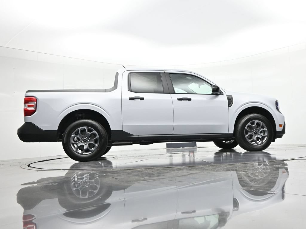 Ford Maverick Vehicle Full-screen Gallery Image 22