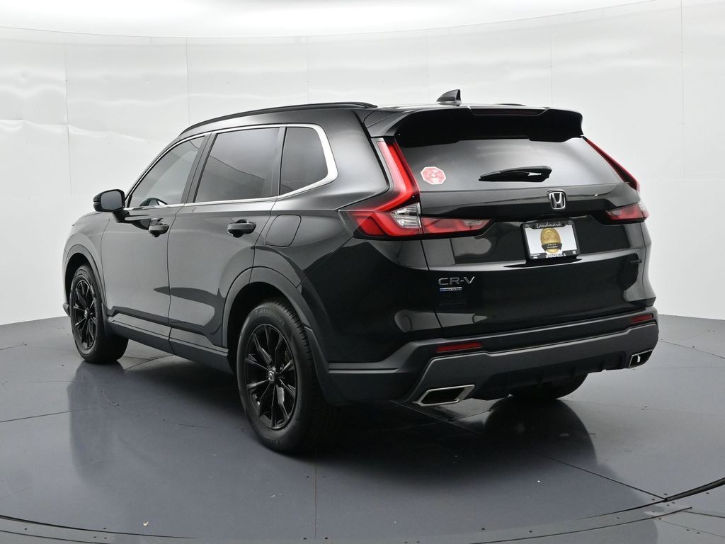 Honda CR-V Hybrid Vehicle Full-screen Gallery Image 8