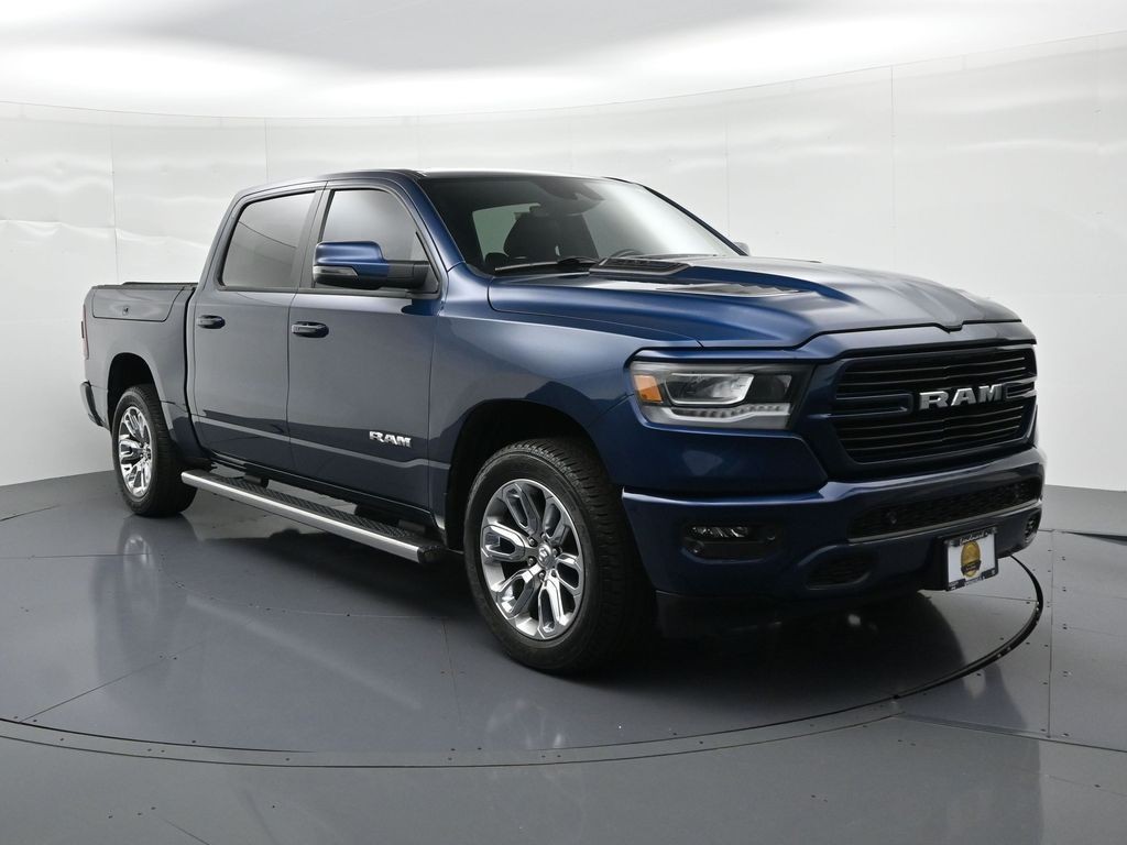 Ram 1500 Vehicle Full-screen Gallery Image 4