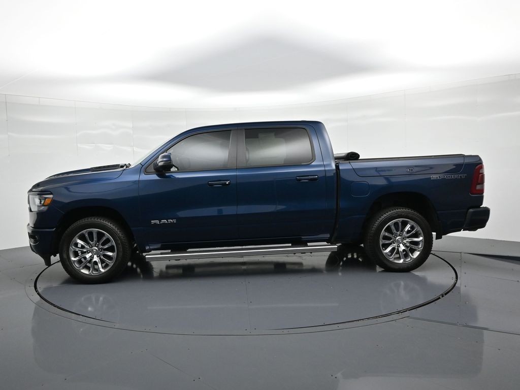 Ram 1500 Vehicle Full-screen Gallery Image 9
