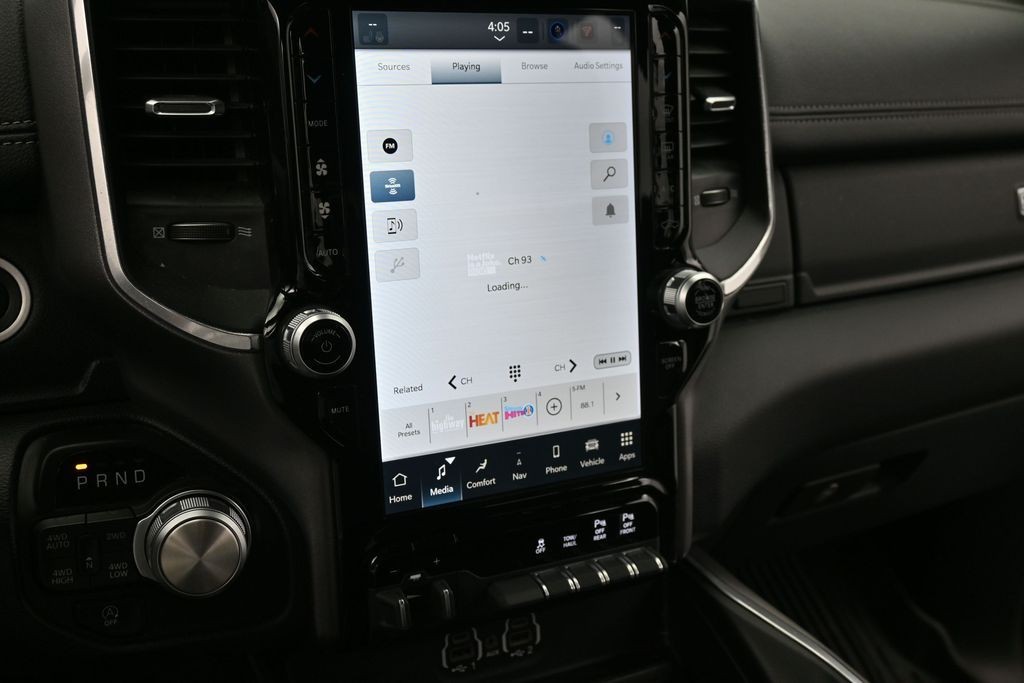 Ram 1500 Vehicle Full-screen Gallery Image 11