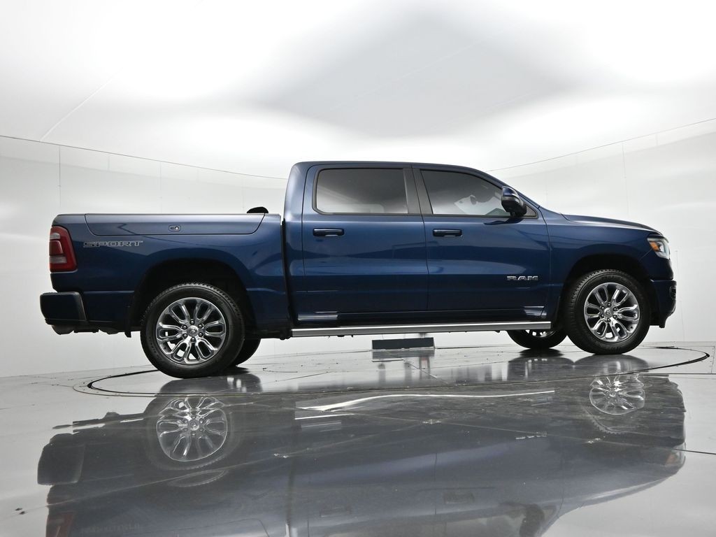 Ram 1500 Vehicle Full-screen Gallery Image 23