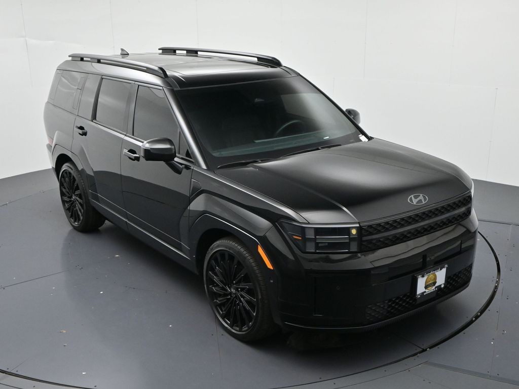 Hyundai Santa Fe Vehicle Full-screen Gallery Image 16