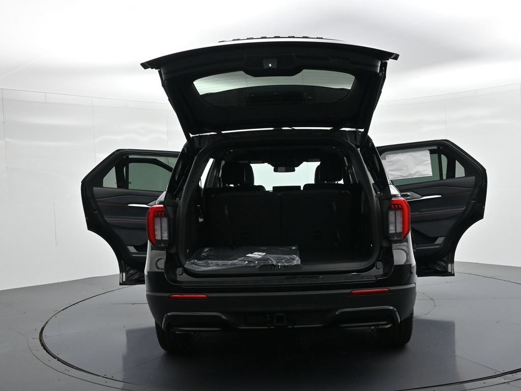 Ford Explorer Vehicle Full-screen Gallery Image 27