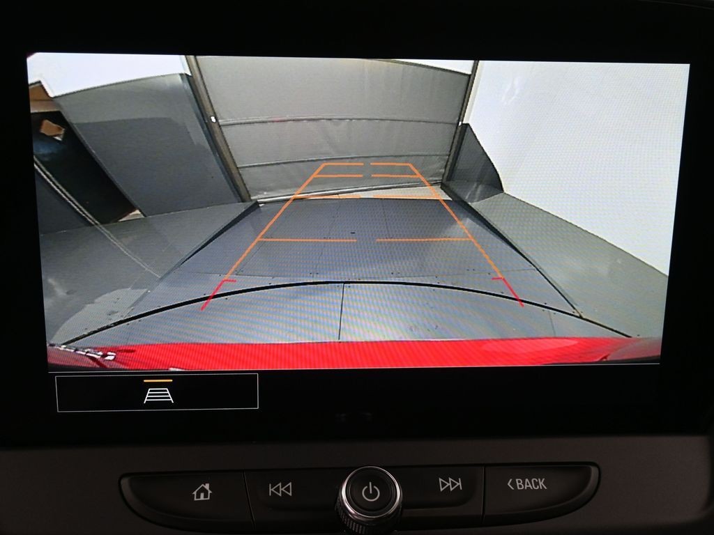 Chevrolet Blazer Vehicle Full-screen Gallery Image 12