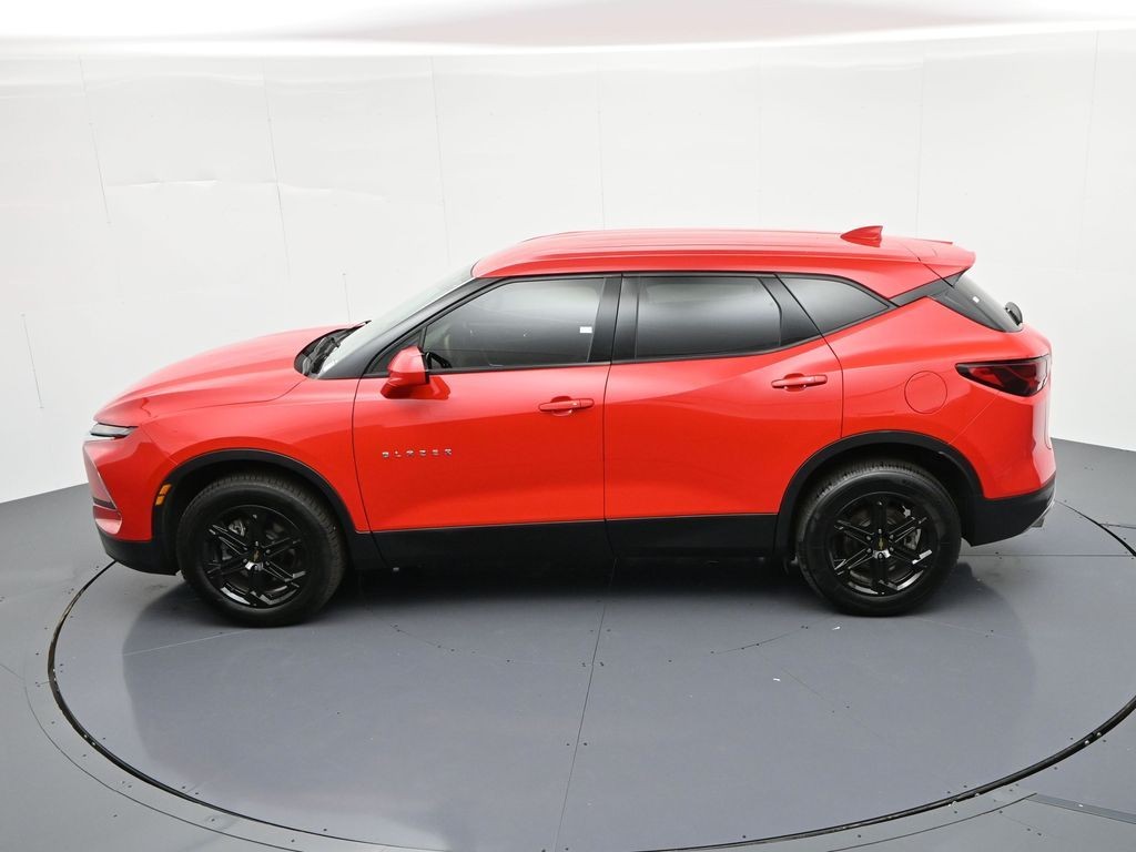 Chevrolet Blazer Vehicle Full-screen Gallery Image 25