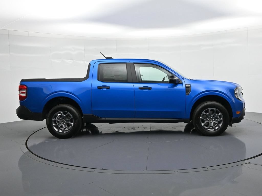 Ford Maverick Vehicle Full-screen Gallery Image 5