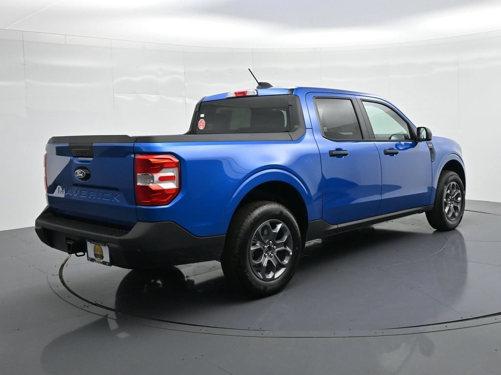Ford Maverick Vehicle Full-screen Gallery Image 6