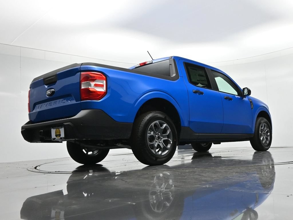 Ford Maverick Vehicle Full-screen Gallery Image 22