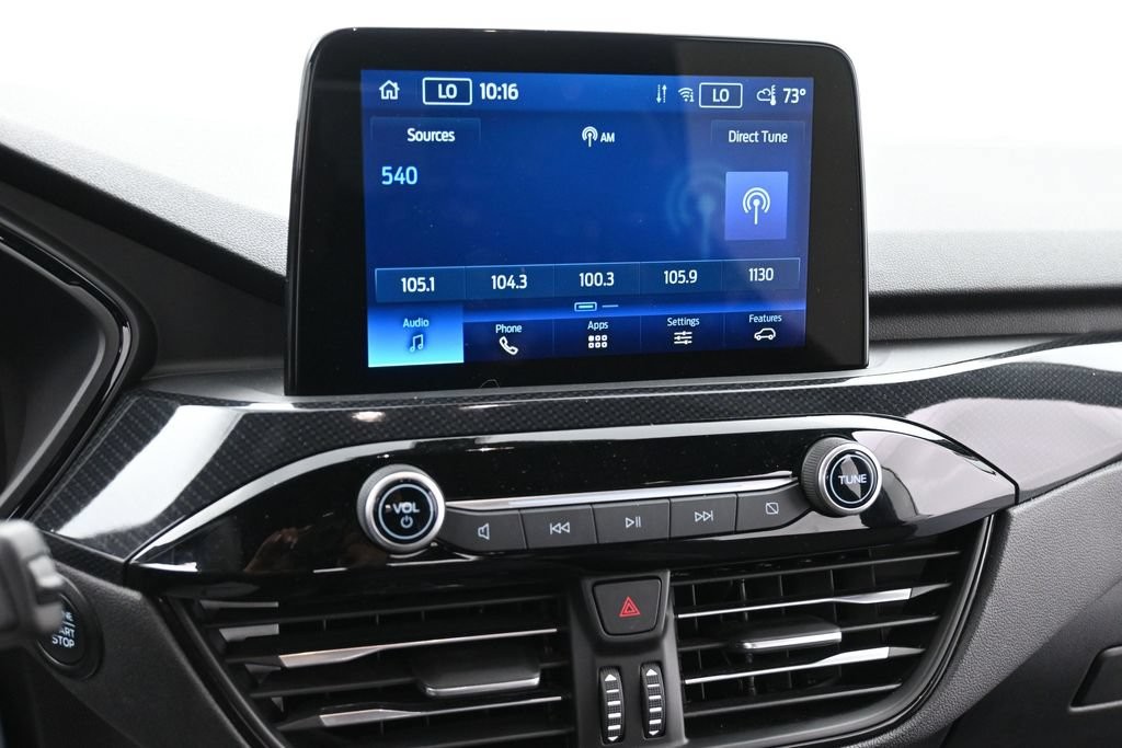 Ford Escape Vehicle Full-screen Gallery Image 11