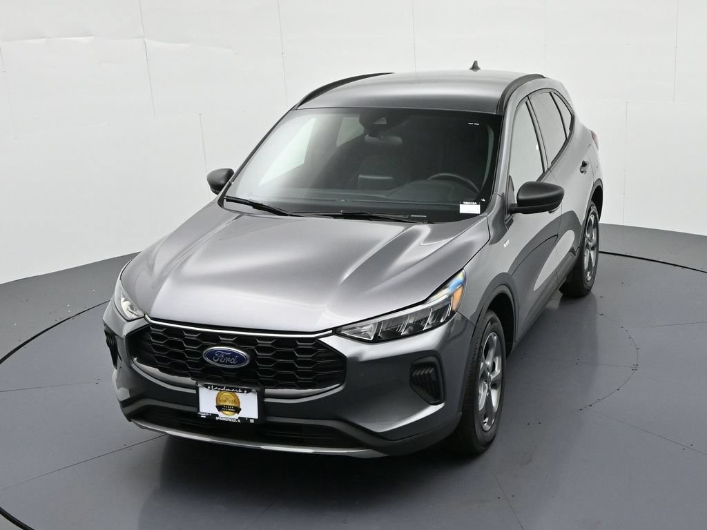 Ford Escape Vehicle Full-screen Gallery Image 18