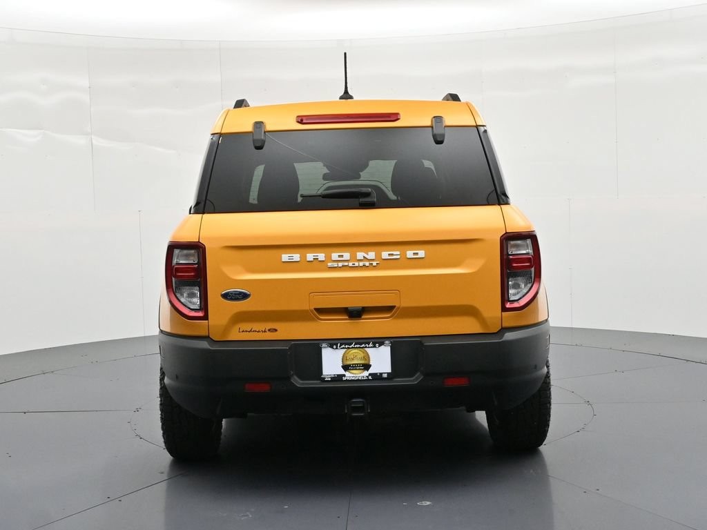 Ford Bronco Sport Vehicle Full-screen Gallery Image 7