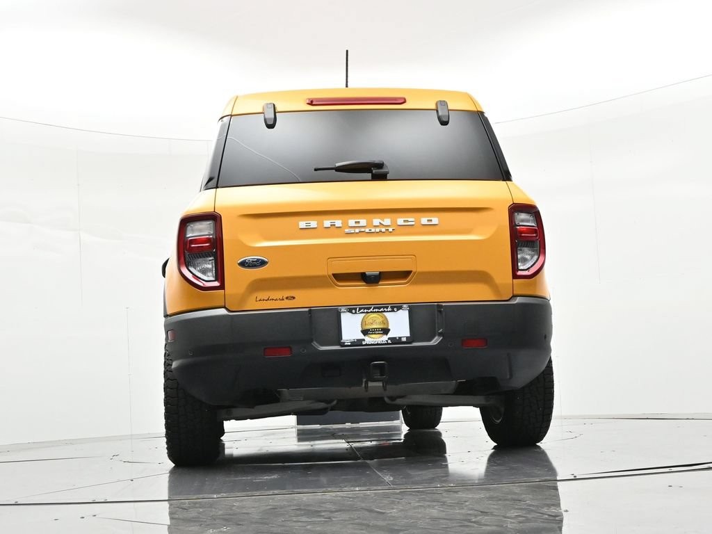 Ford Bronco Sport Vehicle Full-screen Gallery Image 21