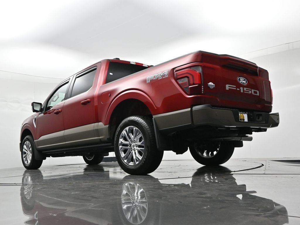 Ford F-150 Vehicle Full-screen Gallery Image 23