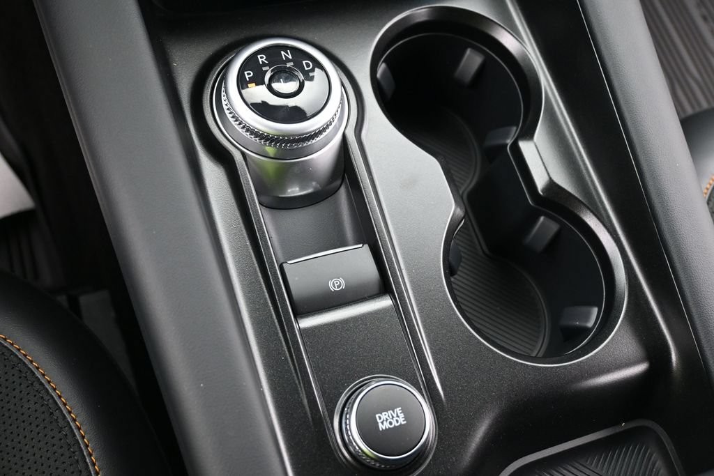 Ford Explorer Vehicle Full-screen Gallery Image 12