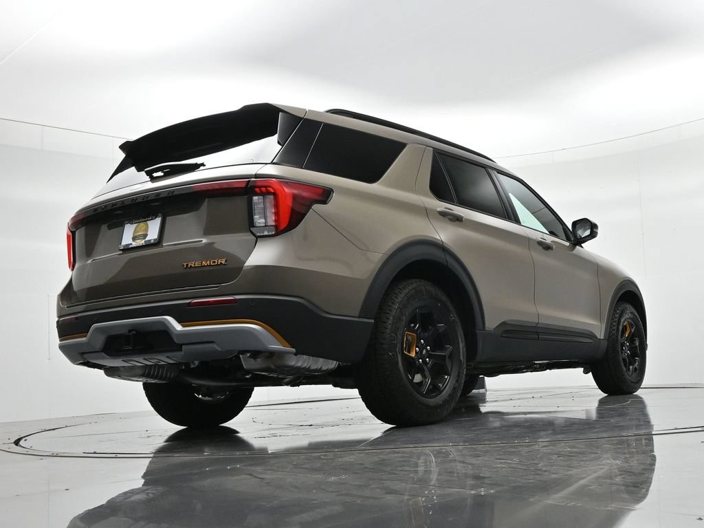 Ford Explorer Vehicle Full-screen Gallery Image 21