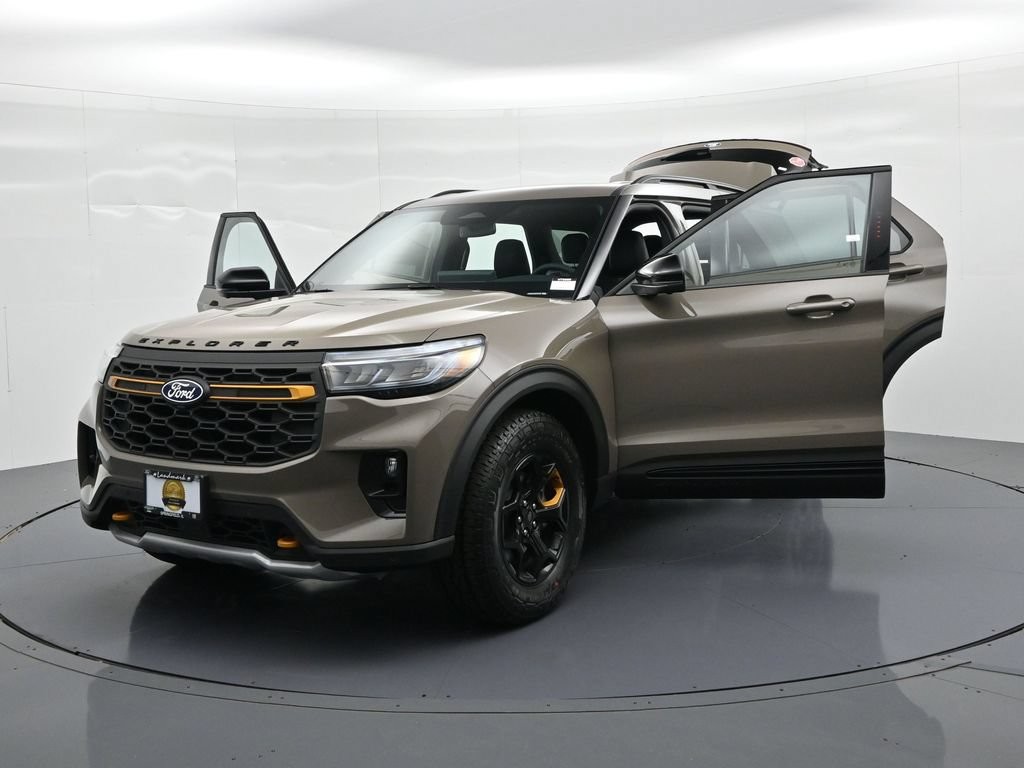 Ford Explorer Vehicle Full-screen Gallery Image 25