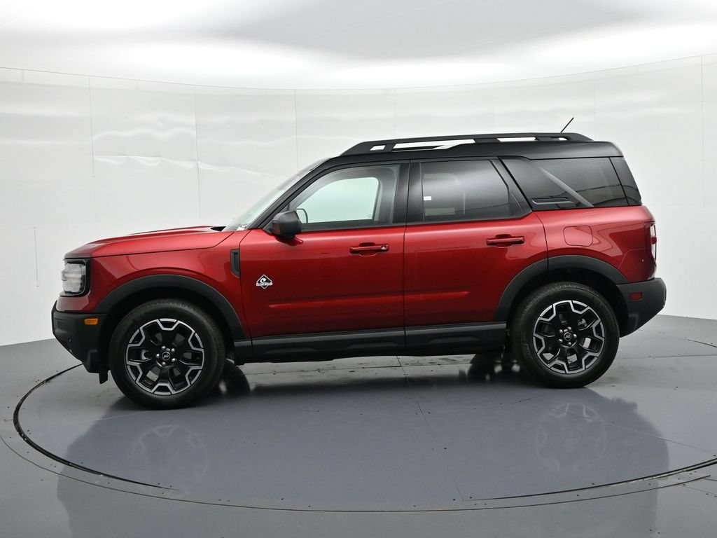 Ford Bronco Sport Vehicle Full-screen Gallery Image 9