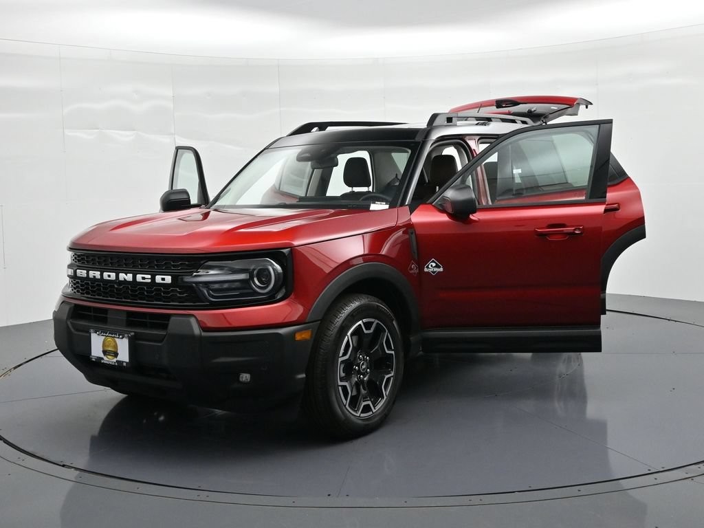 Ford Bronco Sport Vehicle Full-screen Gallery Image 25