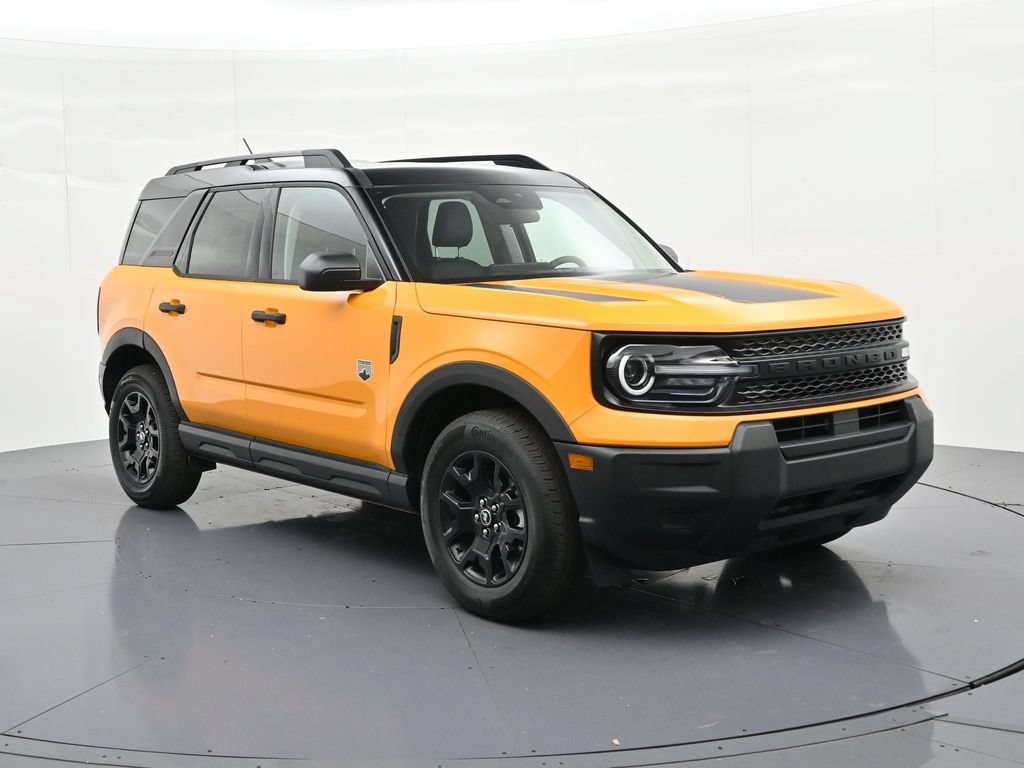 Ford Bronco Sport Vehicle Full-screen Gallery Image 4