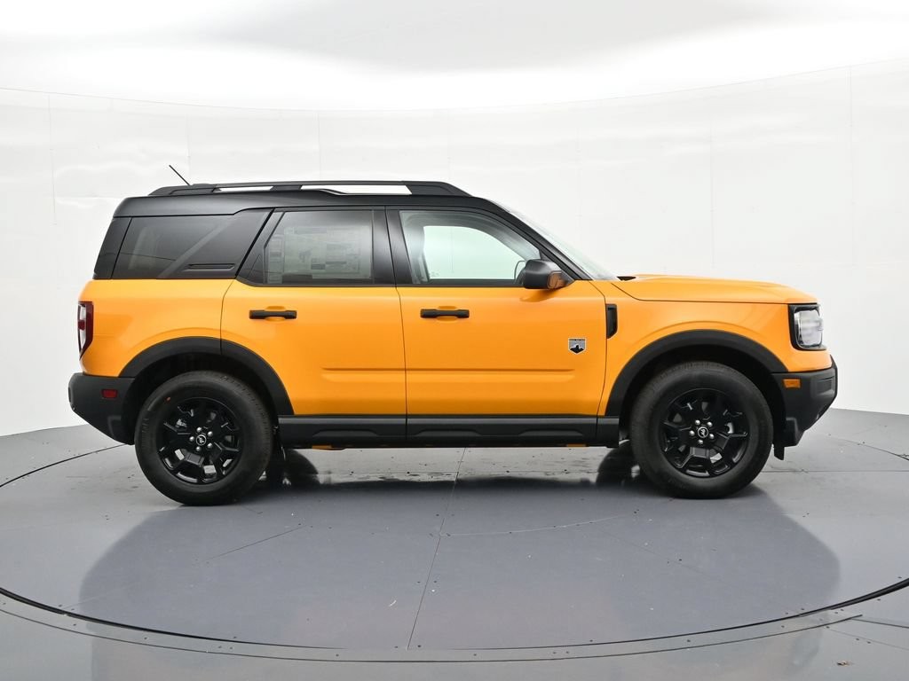 Ford Bronco Sport Vehicle Full-screen Gallery Image 5