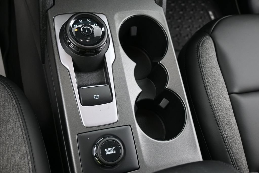 Ford Bronco Sport Vehicle Full-screen Gallery Image 12