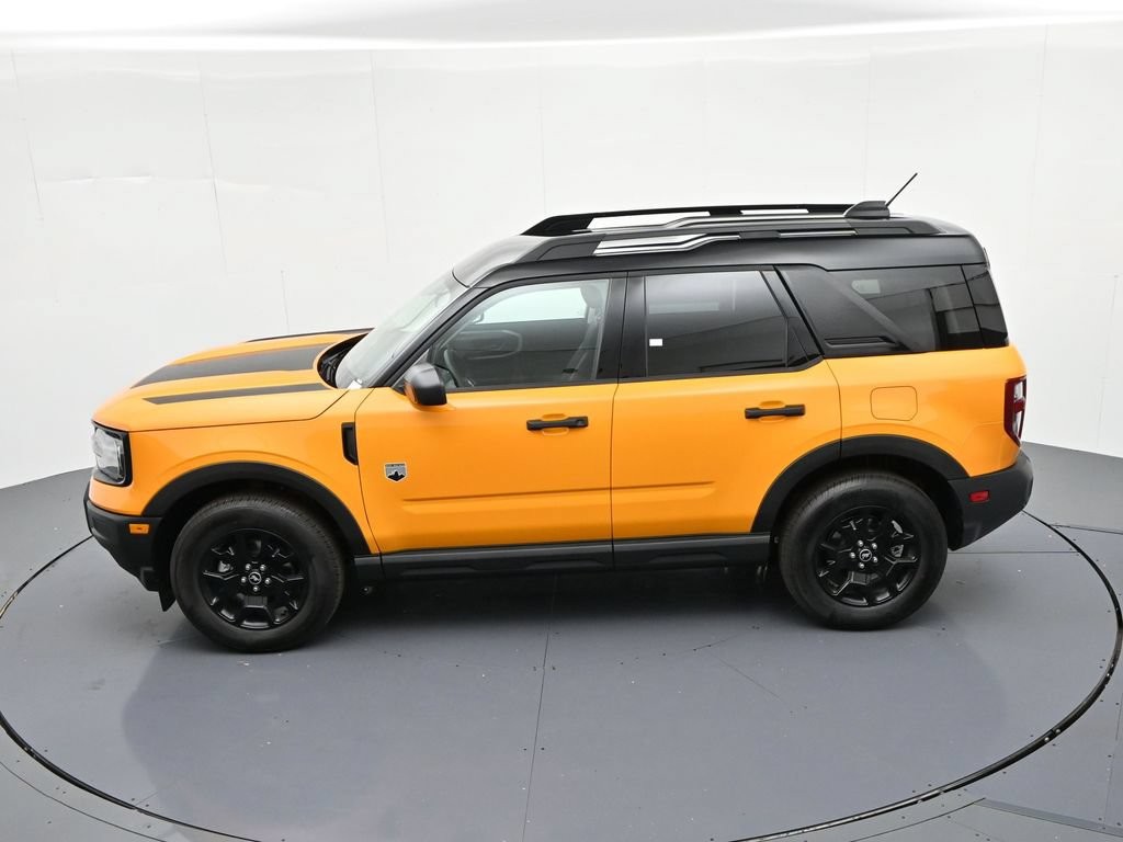 Ford Bronco Sport Vehicle Full-screen Gallery Image 18
