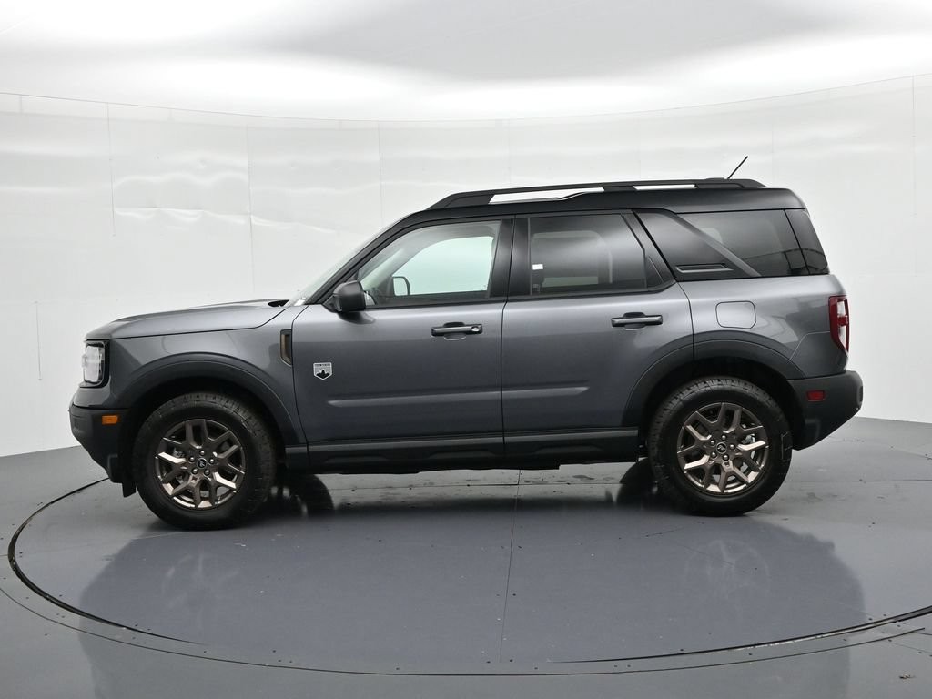 Ford Bronco Sport Vehicle Full-screen Gallery Image 9