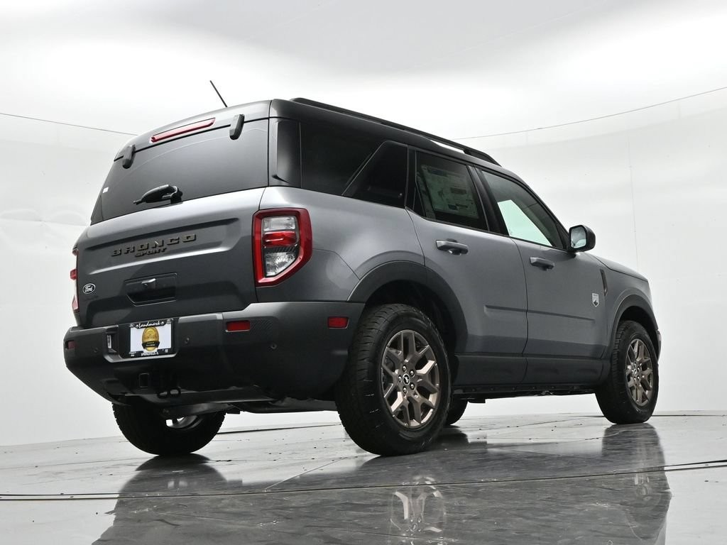 Ford Bronco Sport Vehicle Full-screen Gallery Image 22