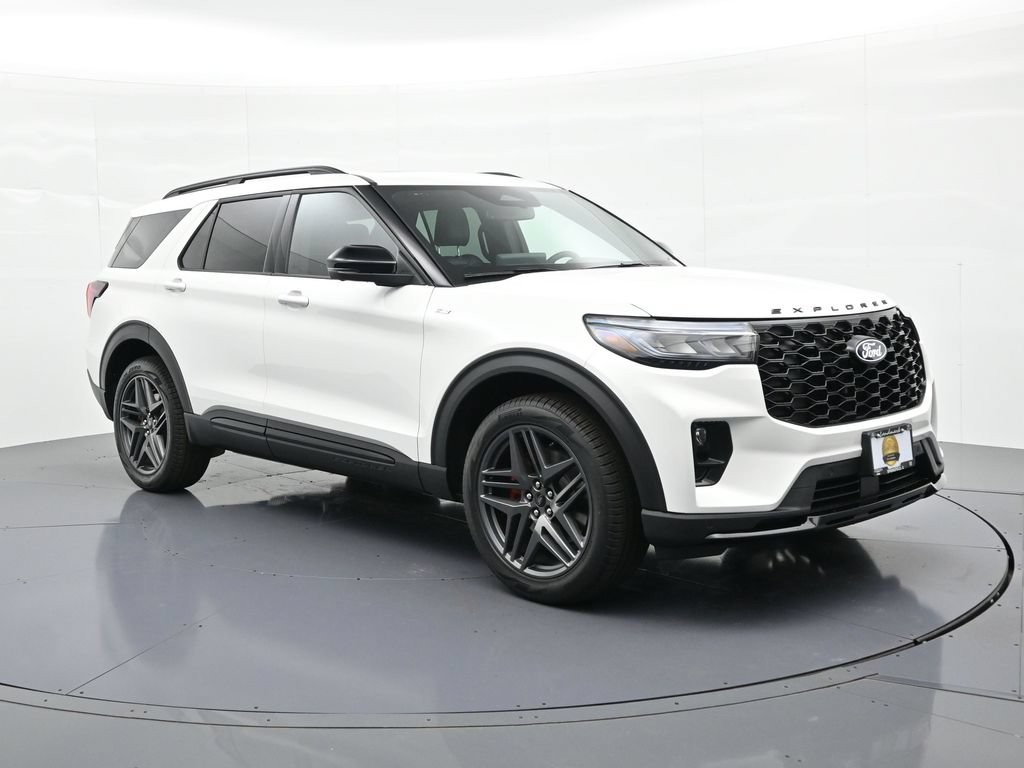 Ford Explorer Vehicle Full-screen Gallery Image 4