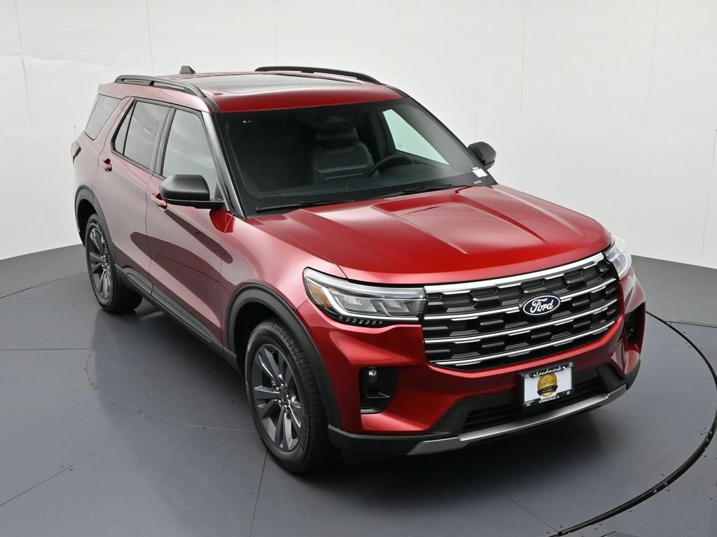 Ford Explorer Vehicle Full-screen Gallery Image 15