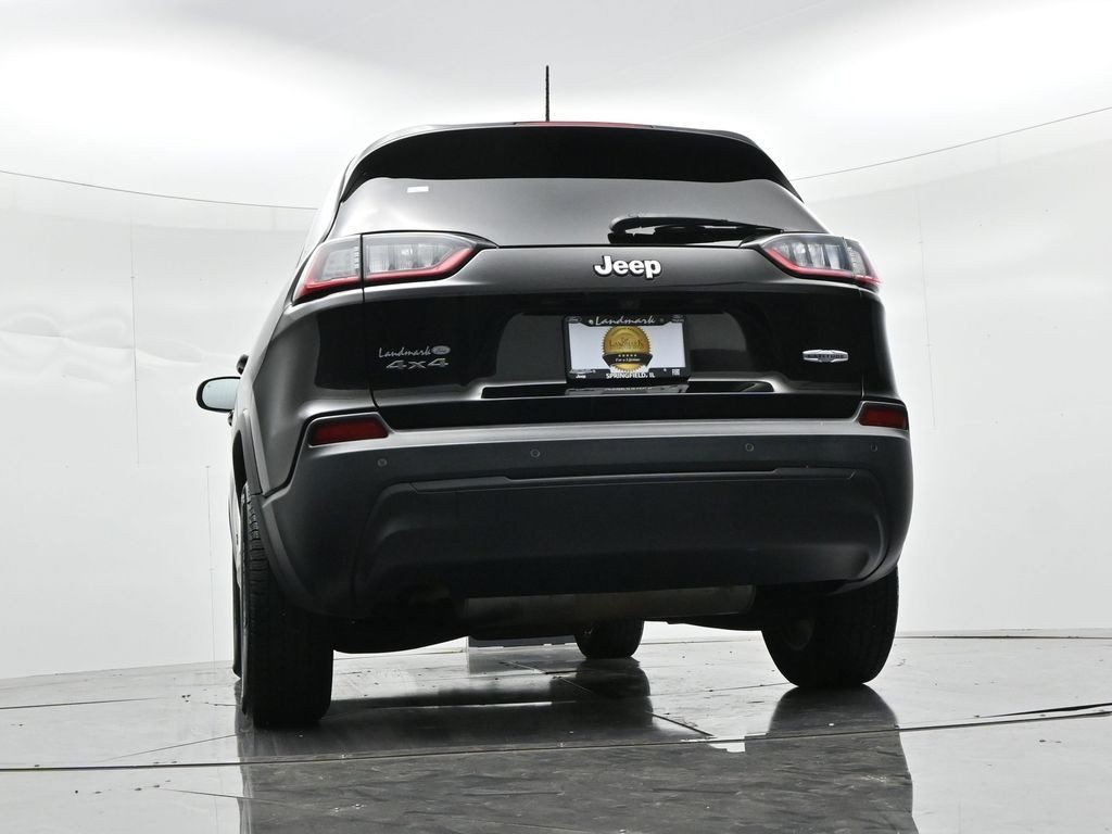 Jeep Cherokee Vehicle Full-screen Gallery Image 20