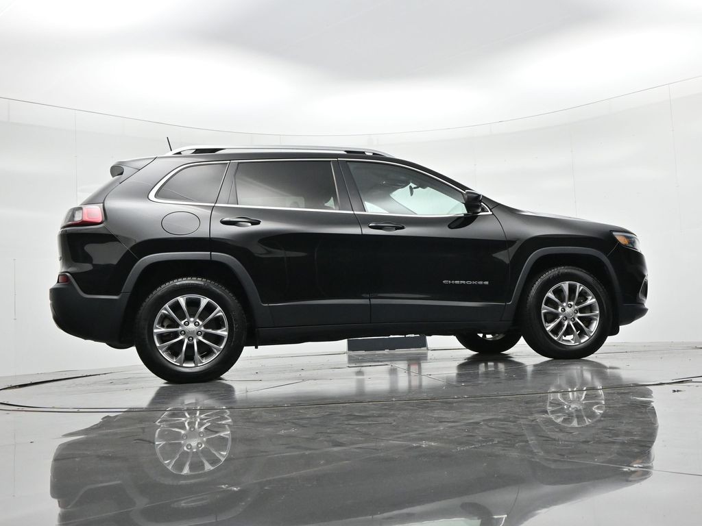 Jeep Cherokee Vehicle Full-screen Gallery Image 22