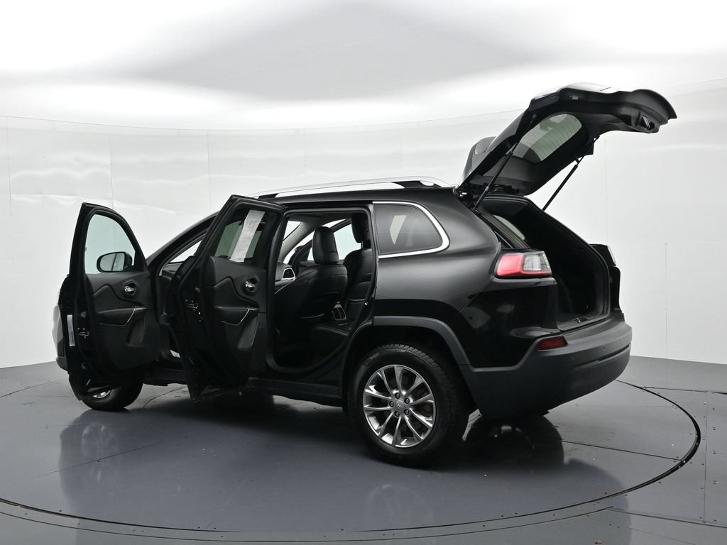 Jeep Cherokee Vehicle Full-screen Gallery Image 24