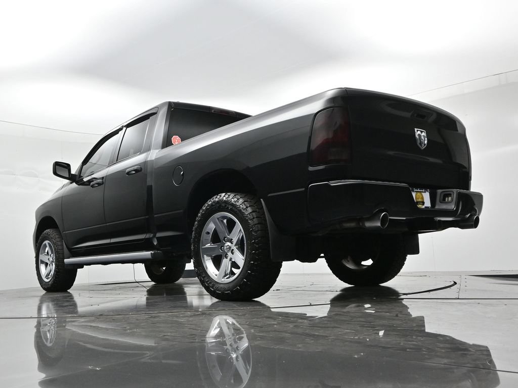 Ram 1500 Vehicle Full-screen Gallery Image 18