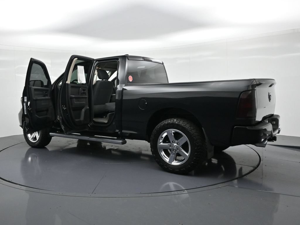 Ram 1500 Vehicle Full-screen Gallery Image 23