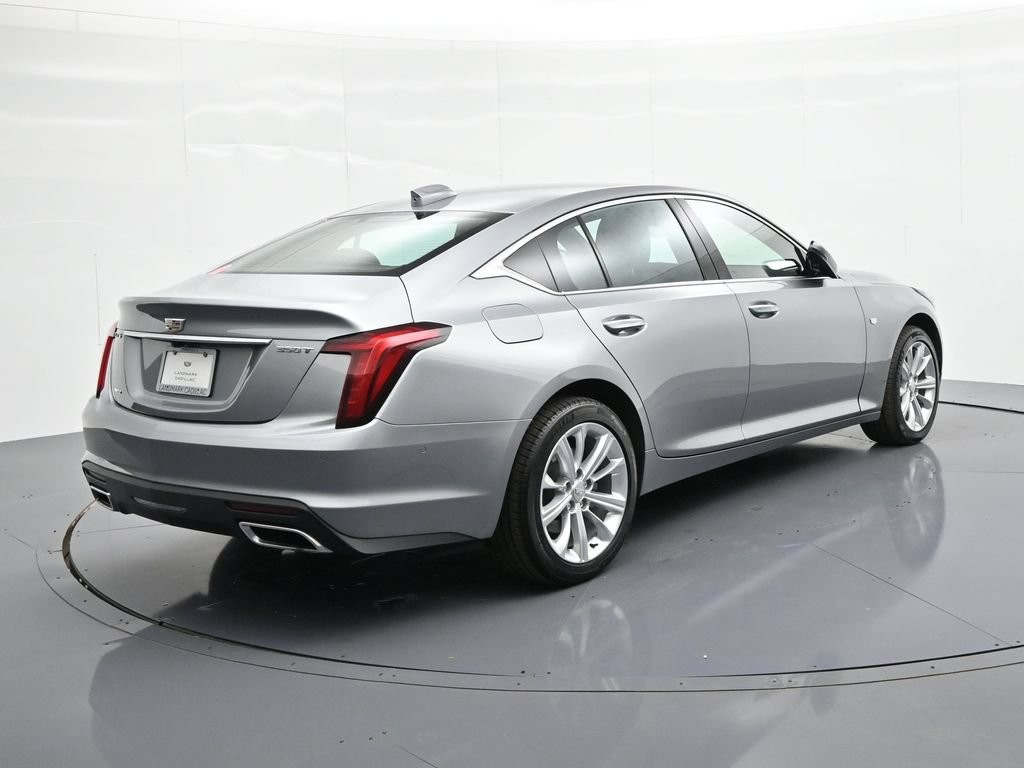 Cadillac CT5 Vehicle Full-screen Gallery Image 5