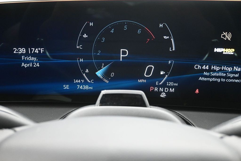 Cadillac CT5 Vehicle Full-screen Gallery Image 9