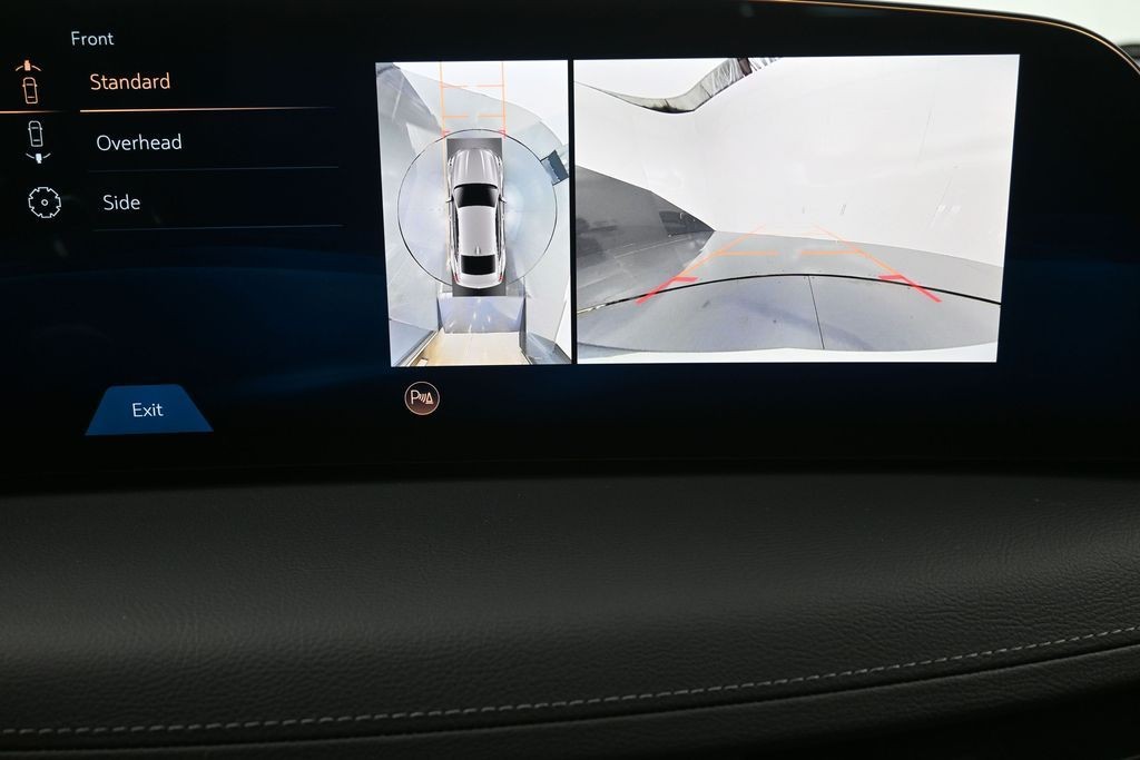 Cadillac CT5 Vehicle Full-screen Gallery Image 12