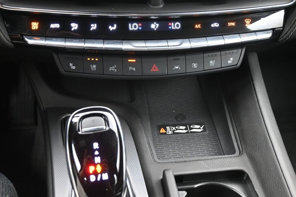 Cadillac CT5 Vehicle Full-screen Gallery Image 13