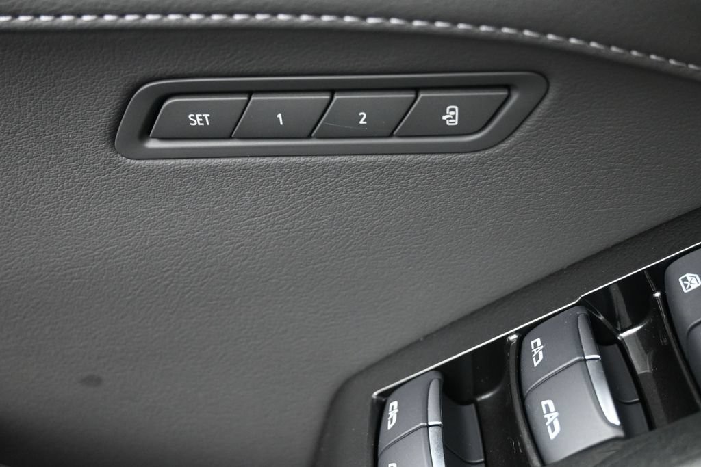 Cadillac CT5 Vehicle Full-screen Gallery Image 24