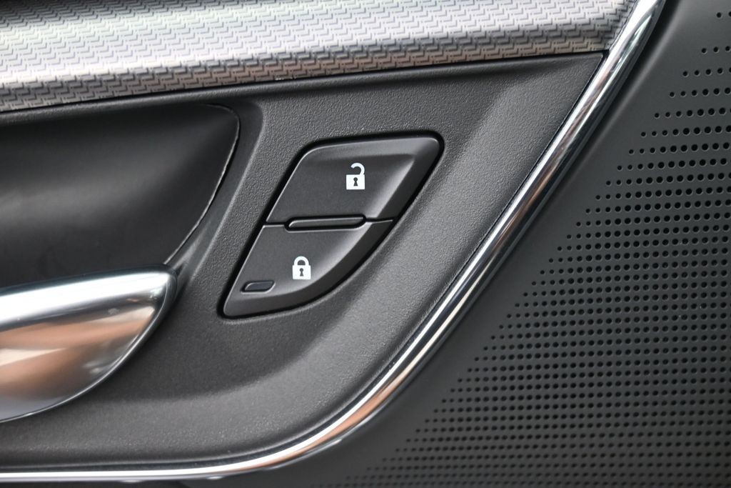 Cadillac CT5 Vehicle Full-screen Gallery Image 25