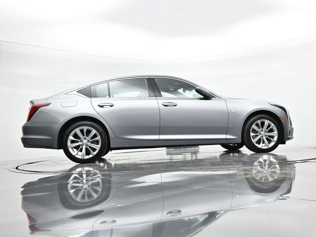 Cadillac CT5 Vehicle Full-screen Gallery Image 37