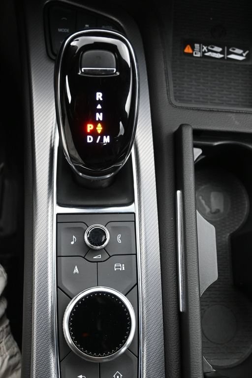 Cadillac CT5 Vehicle Full-screen Gallery Image 16