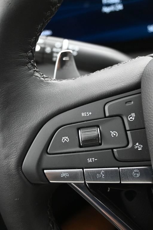 Cadillac CT5 Vehicle Full-screen Gallery Image 21